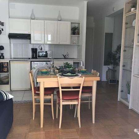 Charmant Appartement Au Coeur De Juan Les Pins 昂蒂布 外观 照片