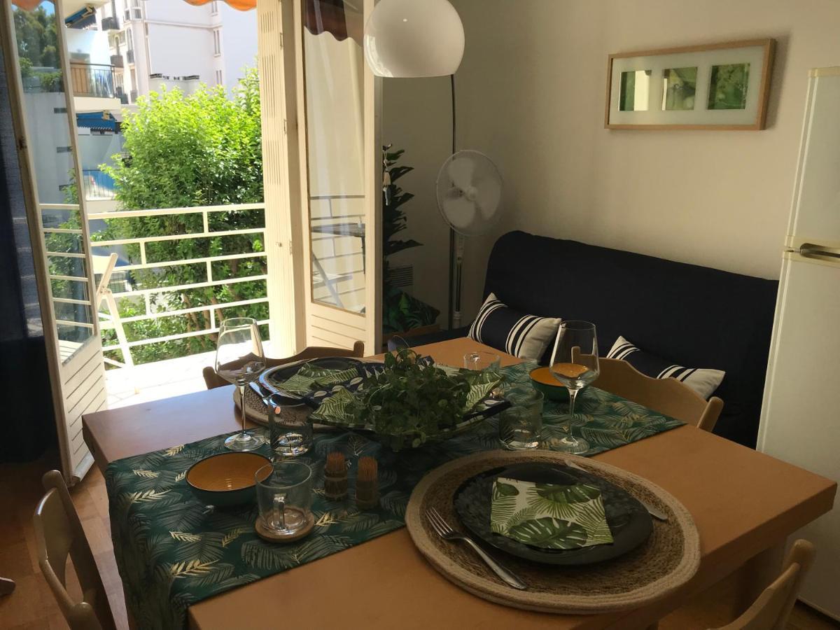 Charmant Appartement Au Coeur De Juan Les Pins 昂蒂布 外观 照片